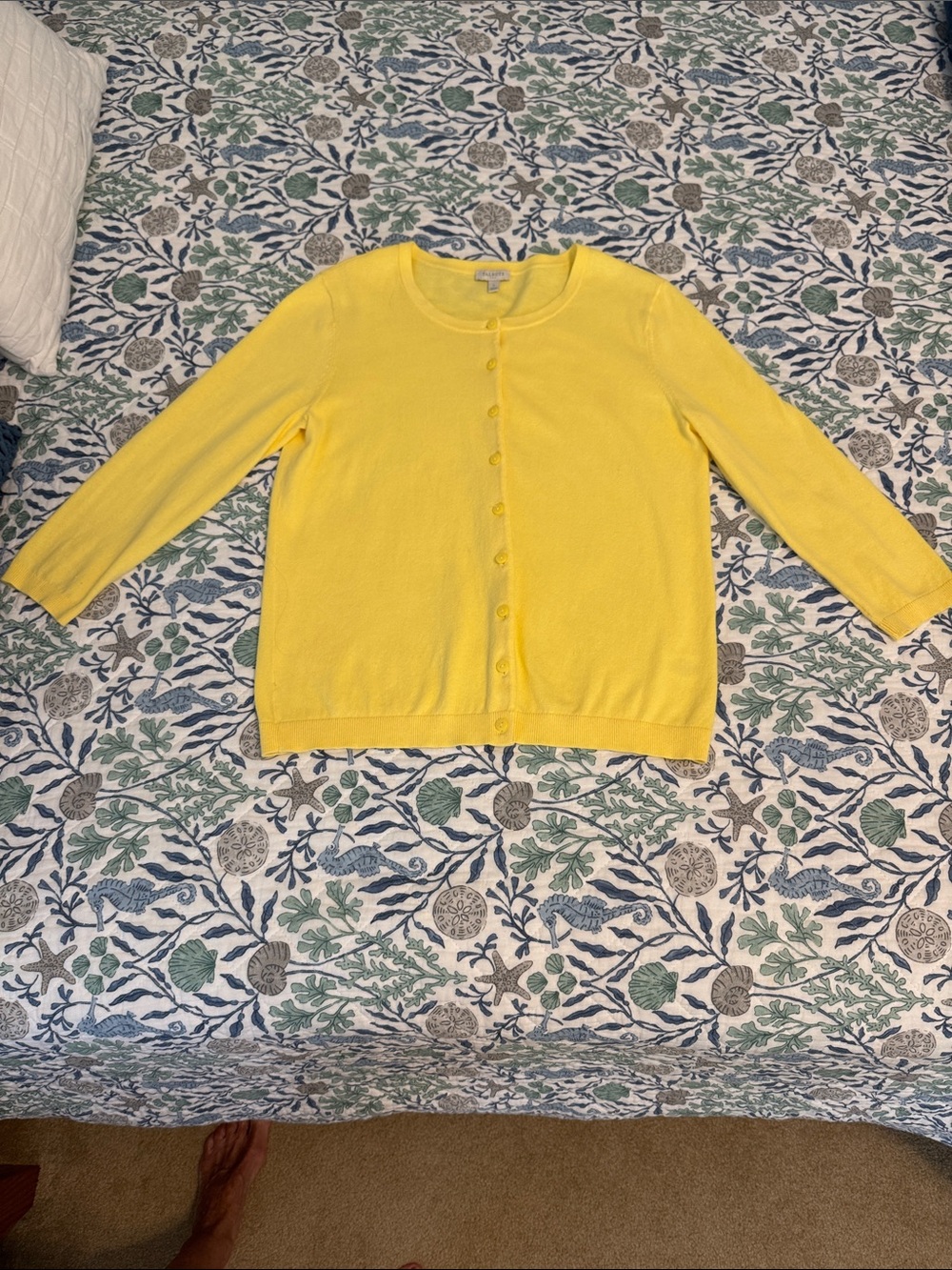 Pale yellow 3/4 length sleeve cardigan